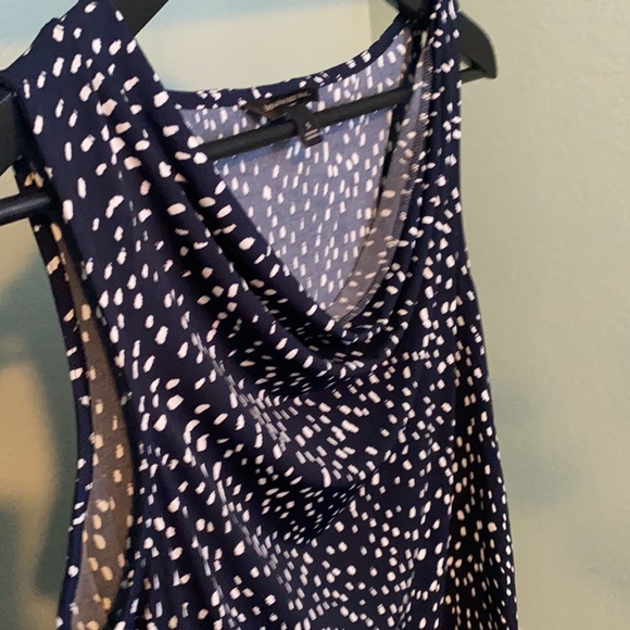 3/$20 Banana Republic navy & white pattern tank - Picture 6 of 8